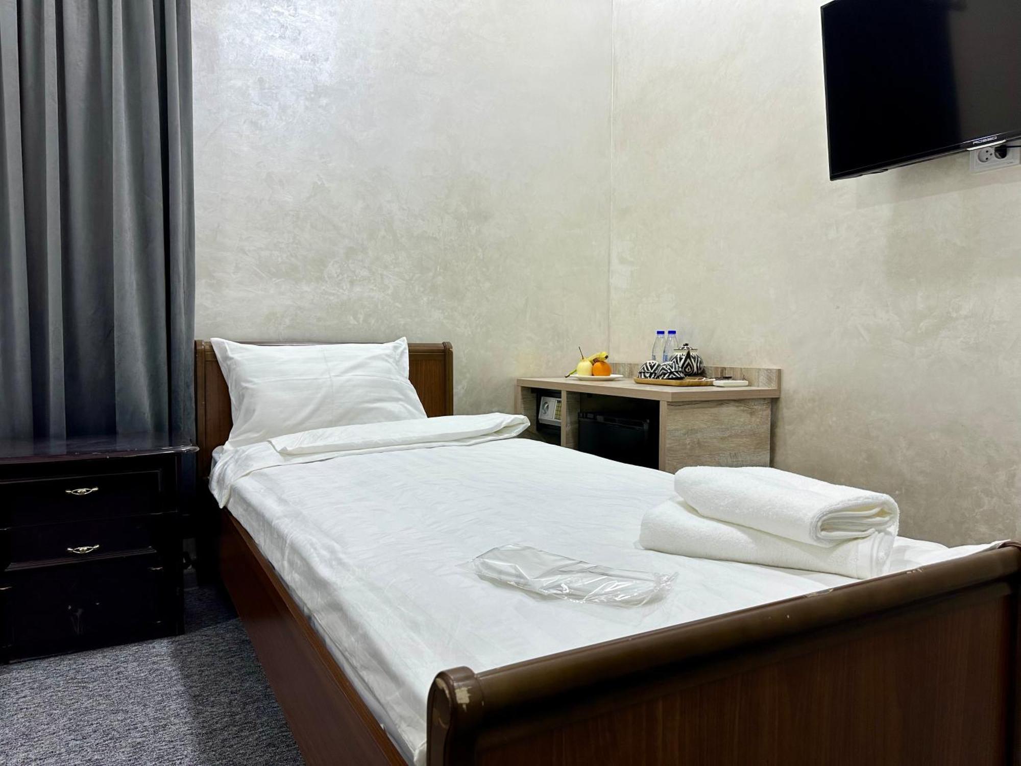 Rahat Inn Hotel Tashkent Exterior photo